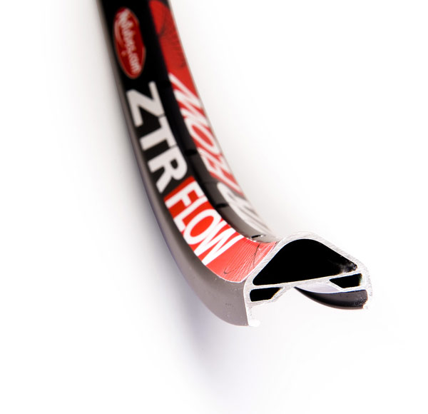 ����� ������� ����� 32 ����� 29\" - Stan\'s NoTubes 29\" ZTR Flow Rim 32H