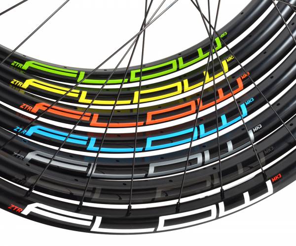 ������ ����� �������� �������� Stan\'s Notubes Flow MK3
